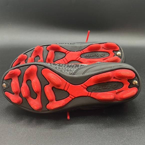 Black & Red Storm Size 13 T Kids Cleats - Picture 3 of 4